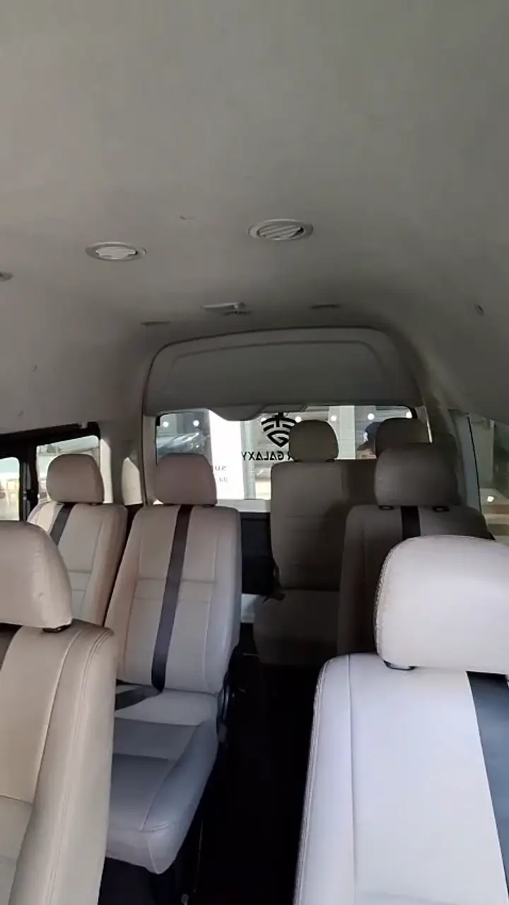 Interior Hiace Commuter