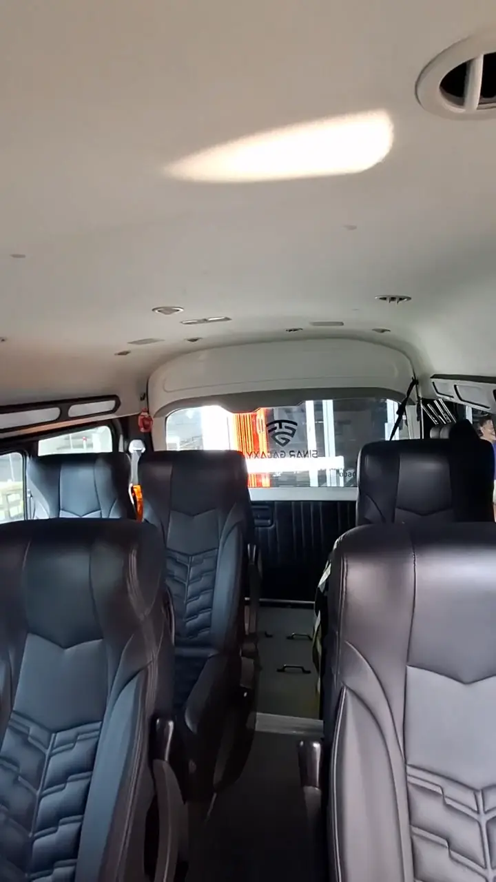Interior Hiace Premio